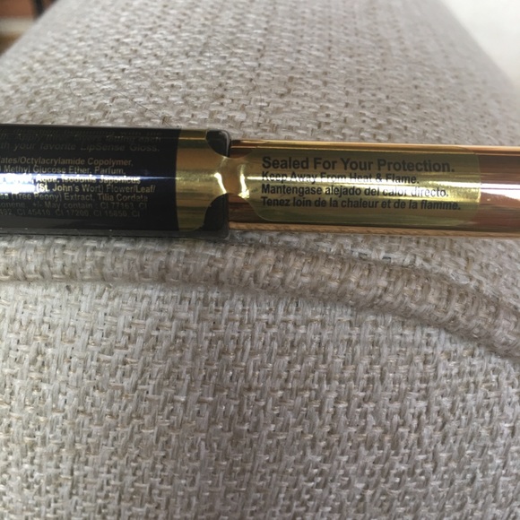 BlackBerry LipSense Lip Color. - Picture 6 of 6